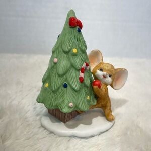 Vintage HOMCO 8905 mouse decorating Christmas tree